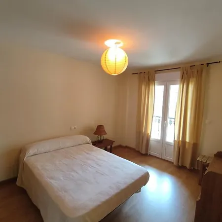 En Apartment *